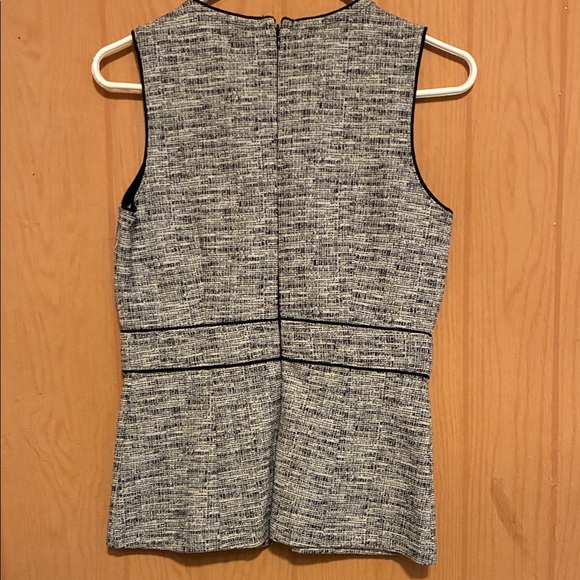 Ann Taylor Black and White Textured Sleeveless Blouse - Picture 4 of 5